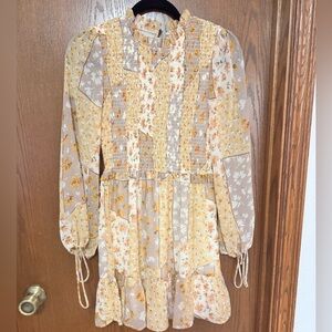 Red Dress Boutique Floral Long Sleeve Dress in Yellow and Cream NWT